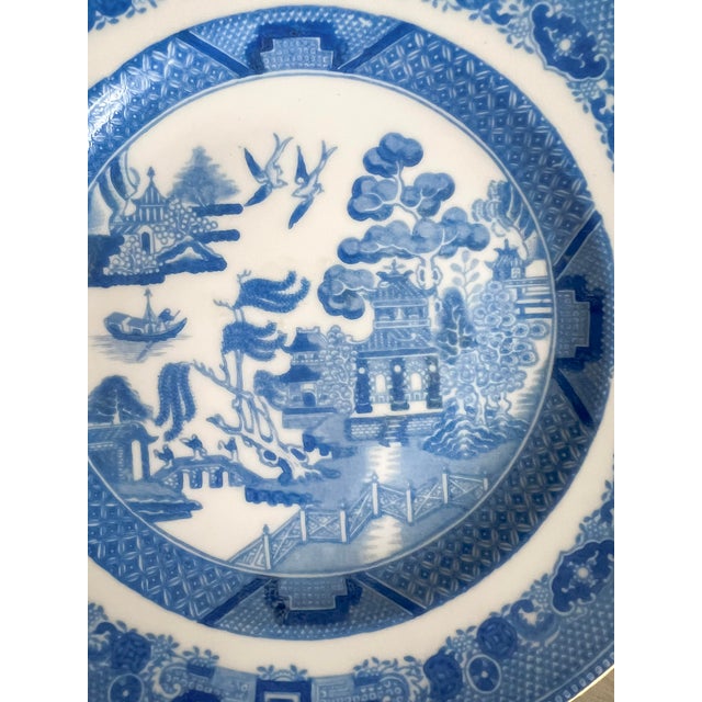 Minton Mid 20th Century Minton Blue Willow Gold-Rimmed Salad Plates – Set of 2 | English Porcelain For Sale - Image 4 of 9
