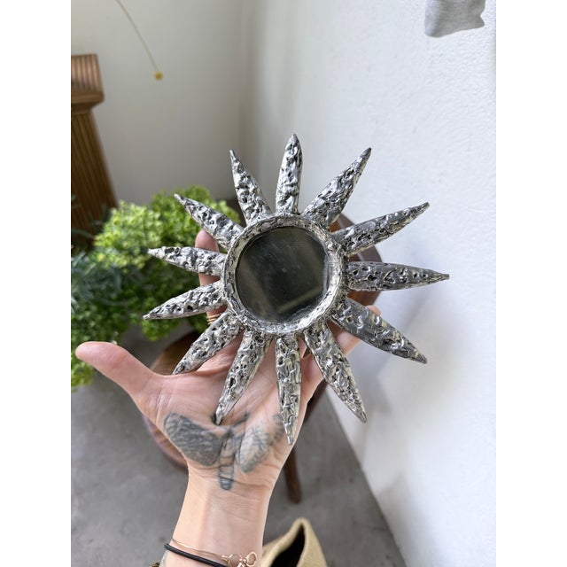 Gray Small Brutalist Round Sunburst Mirror in Hammered Metal, 1950s For Sale - Image 8 of 18
