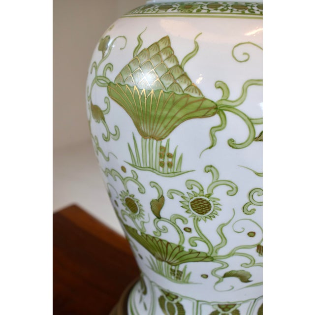 Vintage Chinese Porcelain Hand Painted Artichoke Table Lamps Ginger Jars, Pair For Sale In Philadelphia - Image 6 of 11