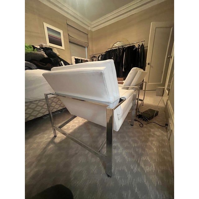 Milo Baughman Pair of Chrome Lounge Chairs in White Leather Attributed to Milo Baughman For Sale - Image 4 of 16