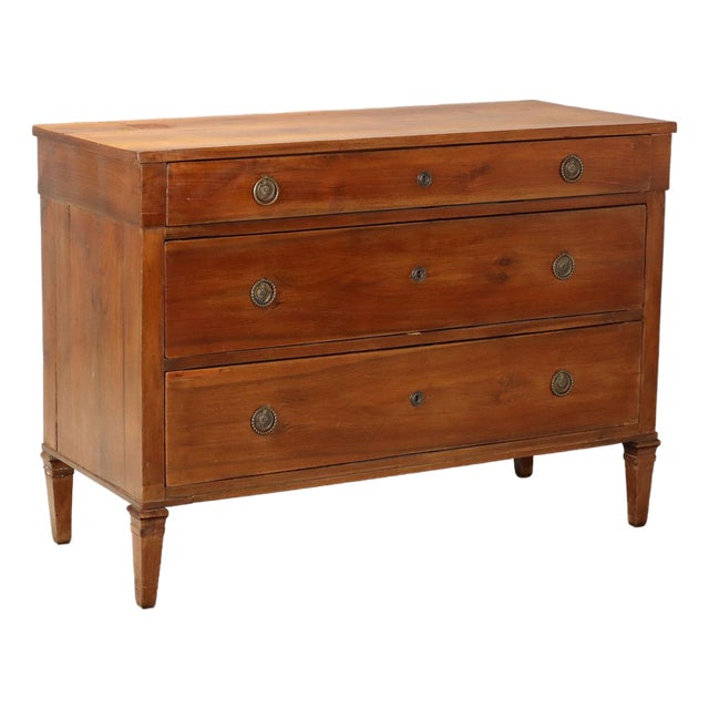 Early 19th Century Italian Directoire Chest of Drawers in Walnut For Sale