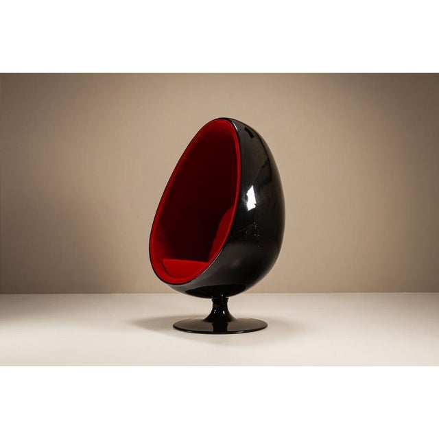1960s Egg Pod Chair in Black and Red by Eero Aarnio, 1960s For Sale - Image 5 of 17