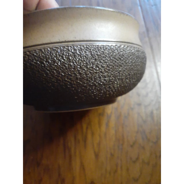 1980s Denby Ceramic Sgraffito Glaze Bowl Made in England For Sale - Image 4 of 6