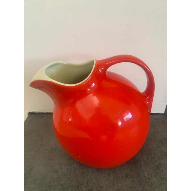 Ceramic Hall 1950s Red Ball Pitcher No.633 For Sale - Image 7 of 7
