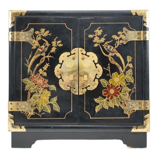 Late 20th Century Hand Painted Black Lacquer Chinoiserie Cabinet For Sale