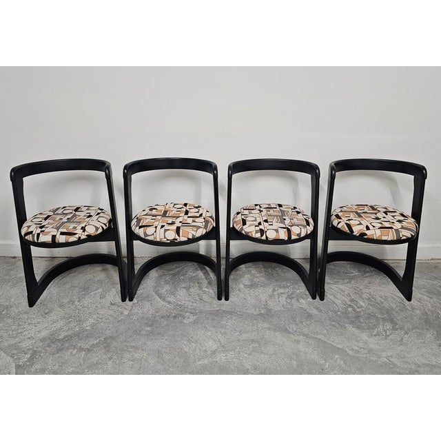 4 fully refurbished "Hafta" chairs designed by Swiss designer Emile Baumann. They feature round backrest and circular...