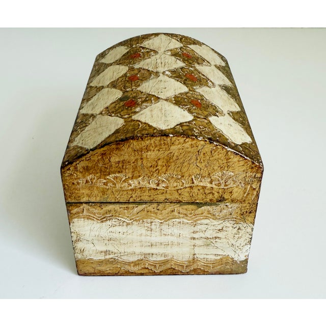 1950s Italian Florentine Arched Top Box For Sale In Sacramento - Image 6 of 8