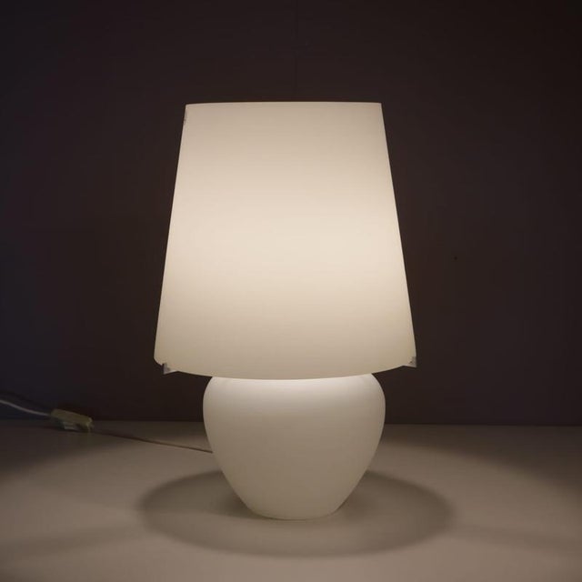 White Glass Table Lamp from Punto Luce, Murano, Italy, 1990s For Sale - Image 3 of 8