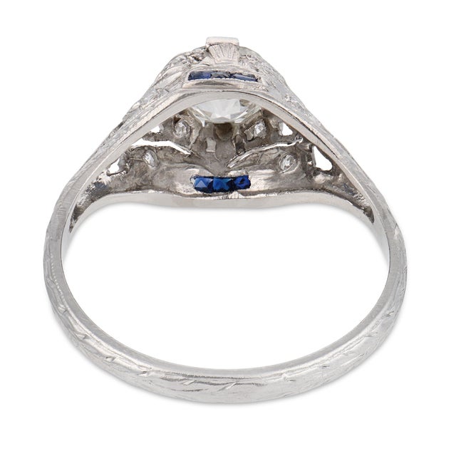 1930s Art Deco Gia 1.02 Carat Diamond Sapphire Platinum Engagement Ring, Size 9 For Sale In Los Angeles - Image 6 of 8