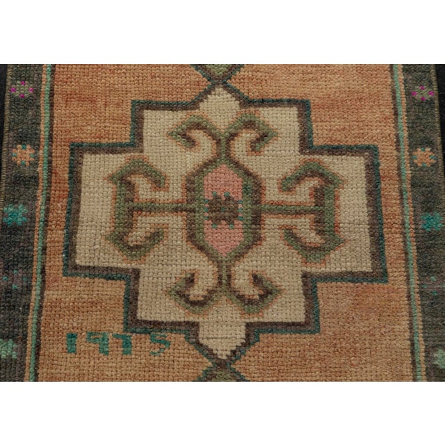 Turkish Mini Rug Oriental Hand Knotted Vintage Rug 1'8" x 3'4" #21195 For Sale - Image 4 of 8