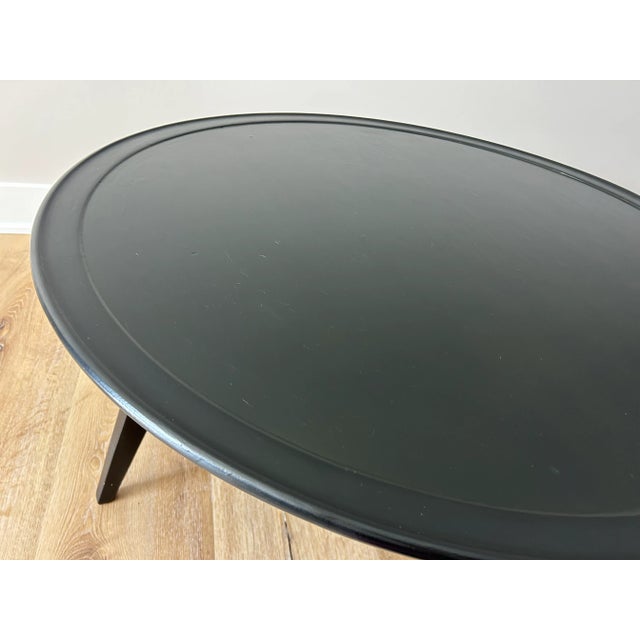 1970s 1960s John Van Koert for Drexel Profile Collection Round Coffee Table – Vintage Mid-Century Modern Black Lacquer Cocktail Table For Sale - Image 5 of 12