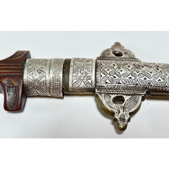 Antique Moroccan Berber Khanjar Dagger With Sheath For Sale - Image 11 of 15
