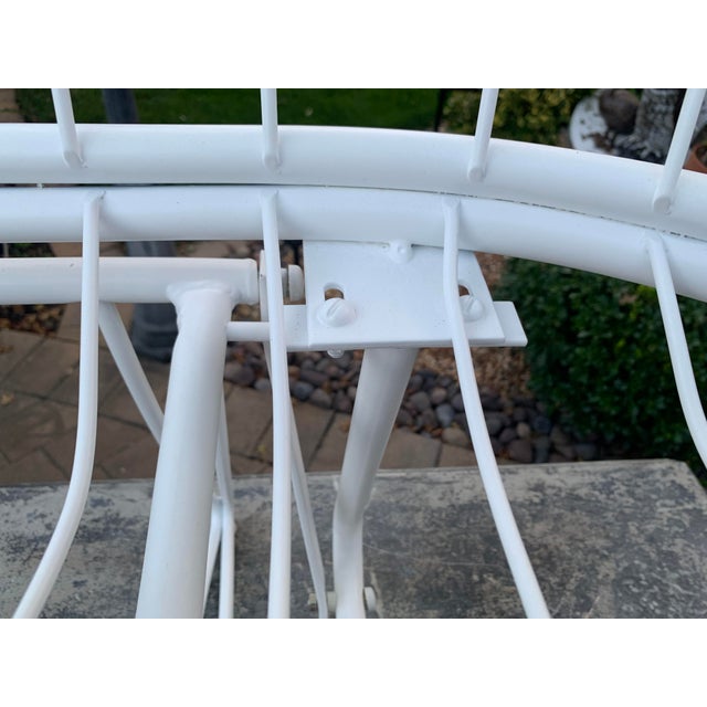 Mid-Century Modern Homecrest Metal Wire Glider Sofa Attributed to Homecrest For Sale - Image 3 of 9