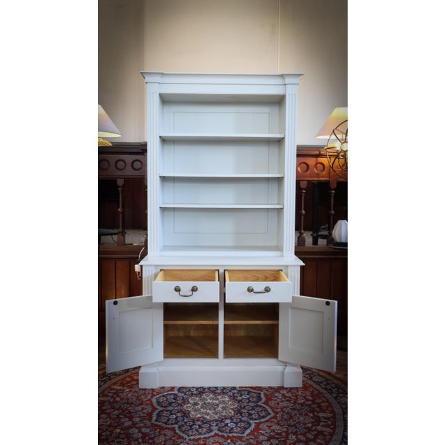 Kitchen Dresser Cabinet in Painted Pine from Laura Ashley, 2010s For Sale - Image 18 of 18