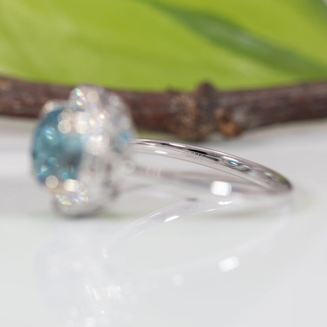 4.7Ct Cambodian Blue Zircon Ring With Natural Diamond Accents: Solid 14k Gold, Size 6.75 For Sale - Image 9 of 9