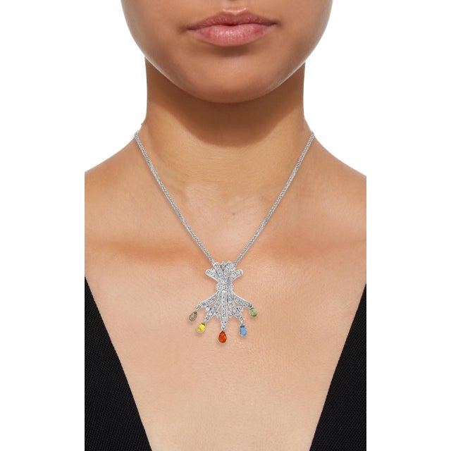 Contemporary 1.5 Carat Multi Sapphire Briolettes Pendant /Necklace 18 Karat Gold Estate For Sale - Image 3 of 18