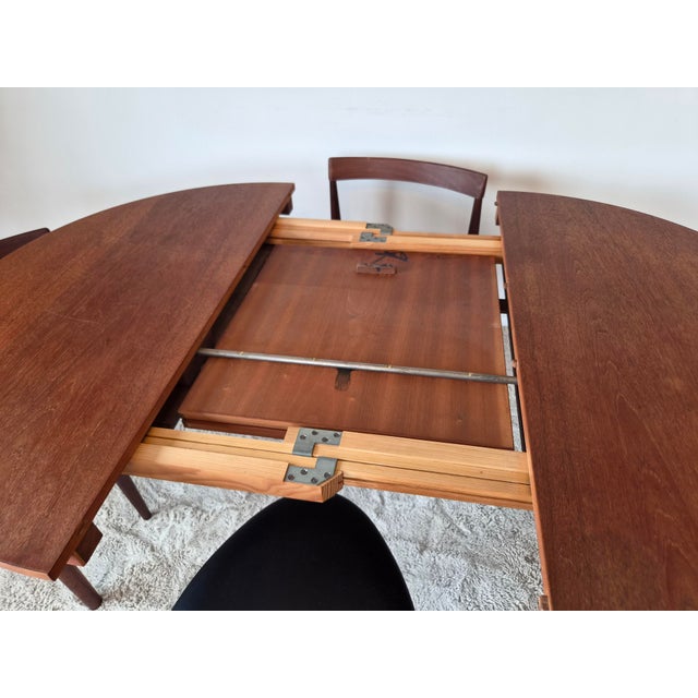 Round Extendable Dining Table and Chairs in Teak by Hans Olsen for Frem Røjle, Denmark, 1960s, Set of 5 For Sale - Image 15 of 18