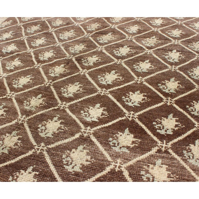 Mid 20th Century All-Over Design Turkish Tulu Rug in Shades of Brown and Cream For Sale - Image 5 of 7