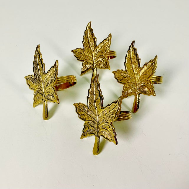 1980s Vintage Boho Chic Adirondack Arts & Crafts Rustic Brass Maple Leaf Napkin Rings - Set of 4 For Sale - Image 12 of 16