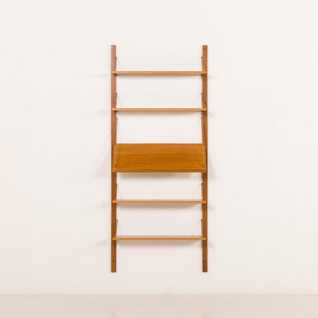 Mid-Century Modern Vintage Scandinavian Shelving Unit in Oak, 1960s For Sale - Image 3 of 11