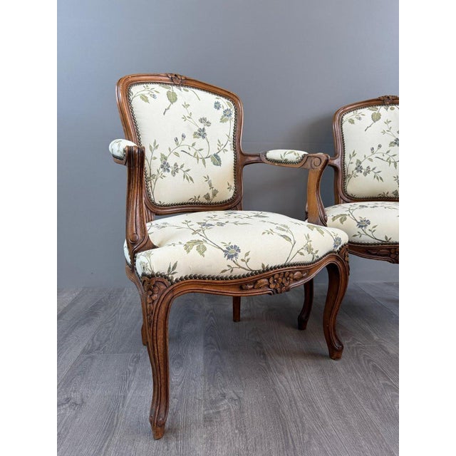Set of 19th Century Louis XV Armchairs and Ottomans, 1890s, Set of 4 For Sale - Image 6 of 13