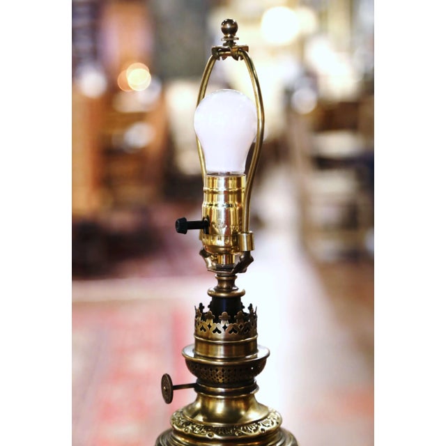 19th Century French Delft Blue and White Faience Oil Lamp With Brass Mounts For Sale - Image 9 of 11