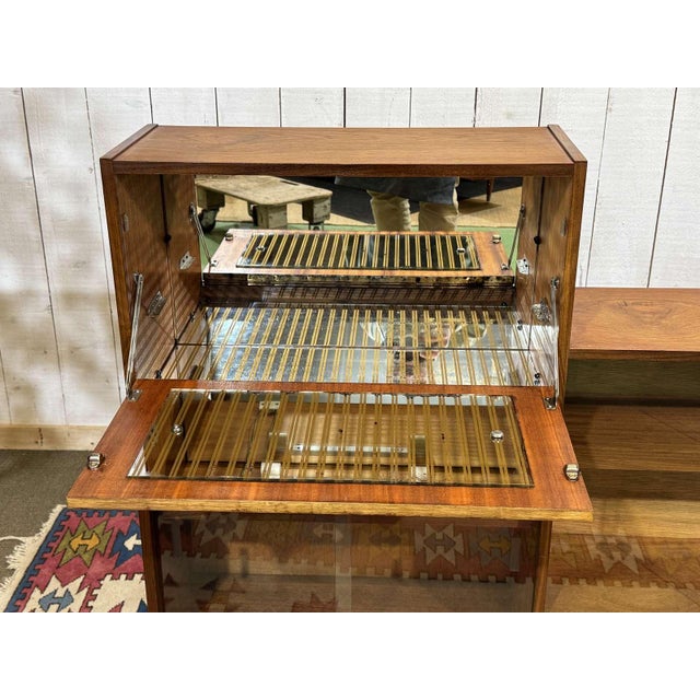 English Teak Bar, 1970s For Sale - Image 15 of 18