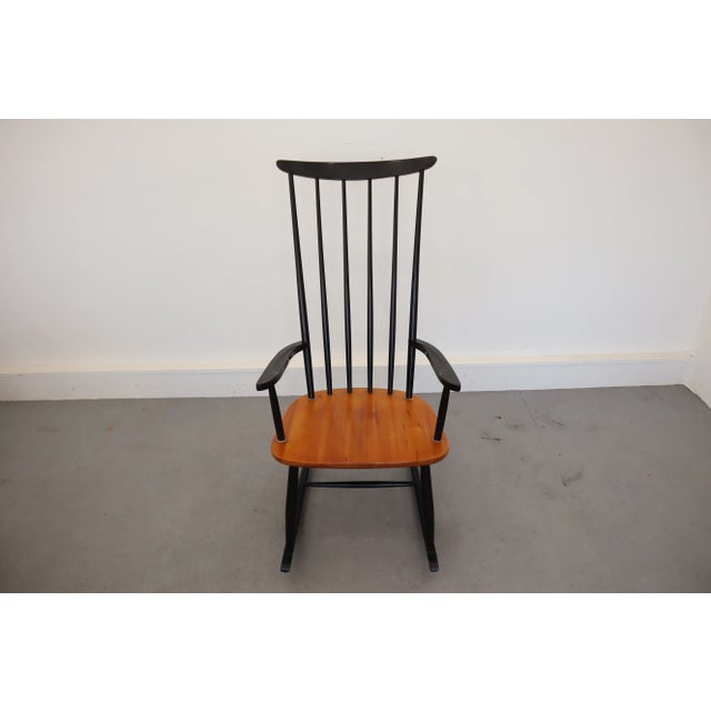 Mid-Century Rocking Chair by Ilmari Tapiovaara, 1960s, in Very Good conditions. Designed 1960 to 1969