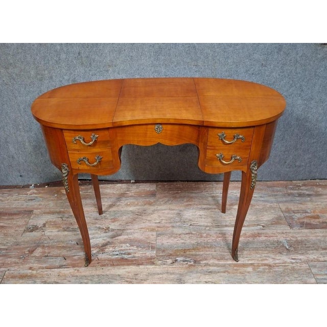 20th Century Louis XV Bean-Shaped Dressing Table For Sale - Image 3 of 9
