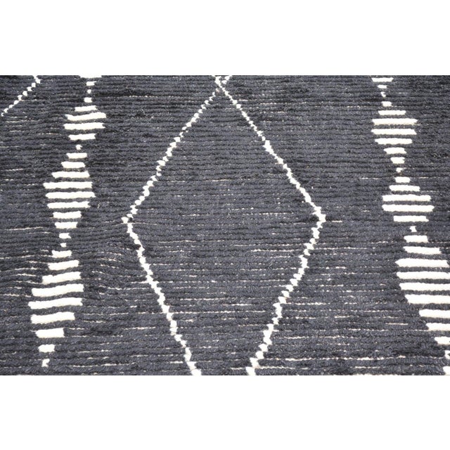 Moroccan Aleph Hand Knotted Wool Rug, 10'3''x14' For Sale In New York - Image 6 of 6