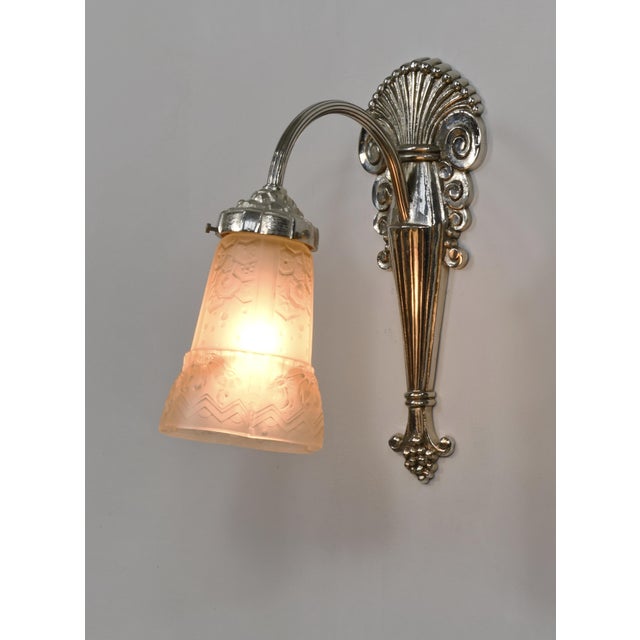 1920s Single French Art Deco Wall Sconce by Muller Freres & A. Richard 1920s France For Sale - Image 5 of 13