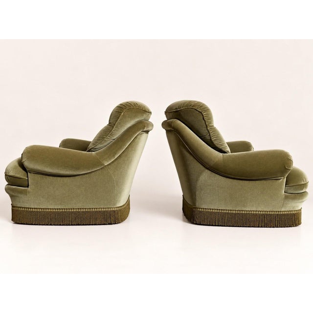 English-Style Toadstool Chairs in Olive Green Velvet, 1960s, Set of 2 For Sale - Image 6 of 7