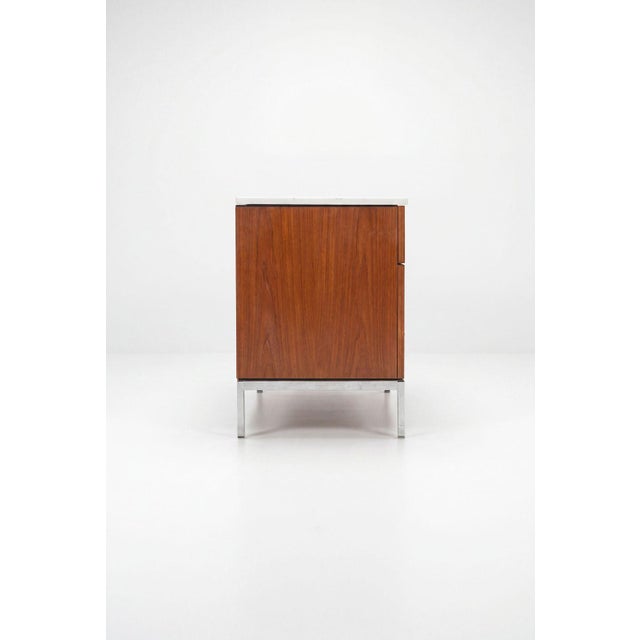 Wood Florence Knoll Eight-Drawer Credenza Teakwood and Marble 1973 For Sale - Image 7 of 12