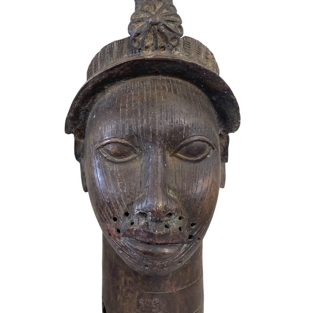 African Large Vintage Benin Bronze Head of a King Oba Nigeria African 21.5" H For Sale - Image 3 of 8