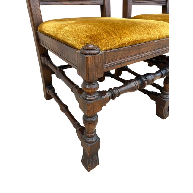 1980s Ethan Allen Jacobean Royal Charter Oak Dining Room Side Chairs Gothic Pair For Sale In Philadelphia - Image 6 of 15