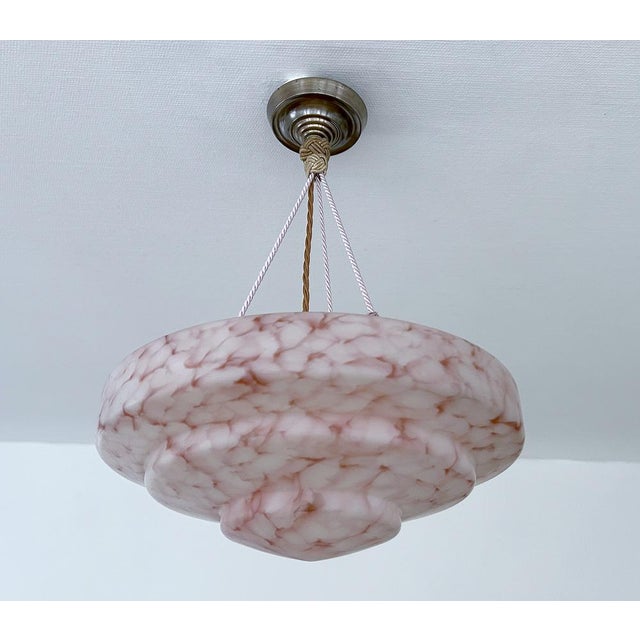 Modern Art Deco Pendant Light in Pink and White Marble Glass, 1930s For Sale - Image 3 of 18