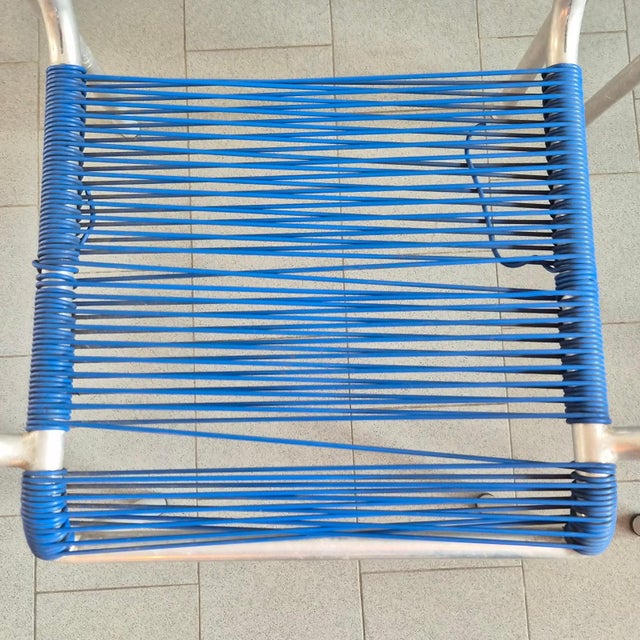 Vintage Aluminum and Plastic Wire Armchairs from Scoubidou, 1950s, Set of 5 For Sale - Image 9 of 17
