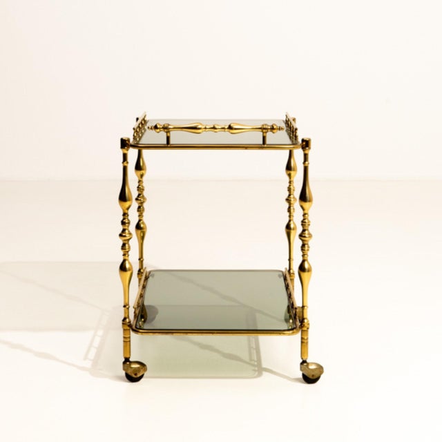 Hollywood Regency Brass Bar Cart on Wheels, France, 1960 Gold For Sale In Greensboro - Image 6 of 13