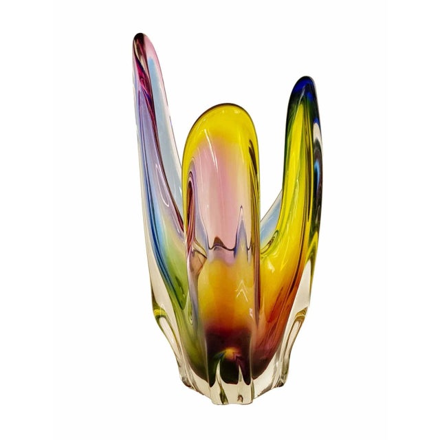 Mid century, Japanese Murano Kamei Osaka art glass sculptural vase. Kamei glass vase, identifiable by the label "KAMEI...