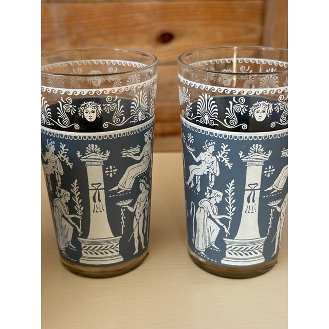 Vintage Jeannette Glass “Blue Corinthian Hellenic” Ice Bucket With Tumblers, Mid-20th Century – Set of 7 For Sale - Image 4 of 12