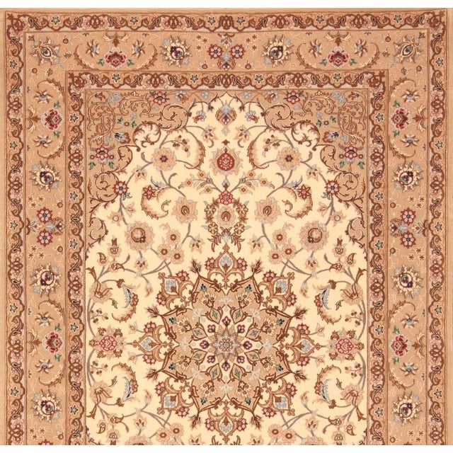 Hand-knotted oriental rug | Size: 173 cm x 116 cm | Knot density: approx. 800.000 knots/m² | Material: 95% wool, 5% silk...