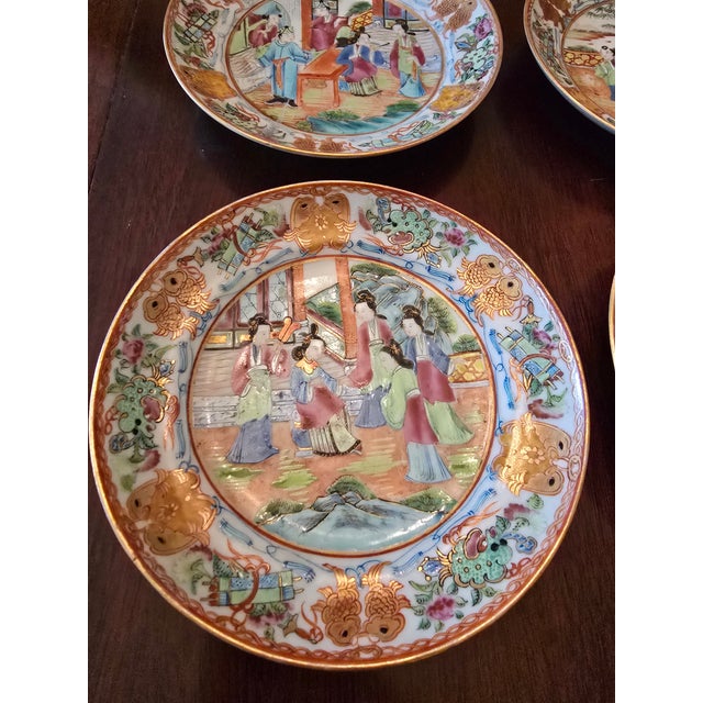 Early 19th Century Antique Chinese Porcelain Mandarin Rose Canton Set Plates For Sale - Image 5 of 8
