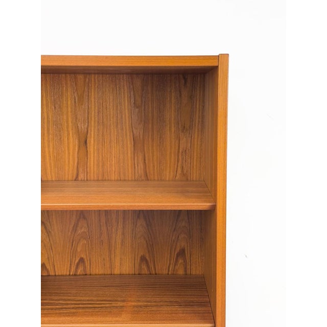 Mid-Century Modern Vintage Danish Teak Bookcase by Carlo Jensen for Hundevad & Co., 1960s For Sale - Image 3 of 18