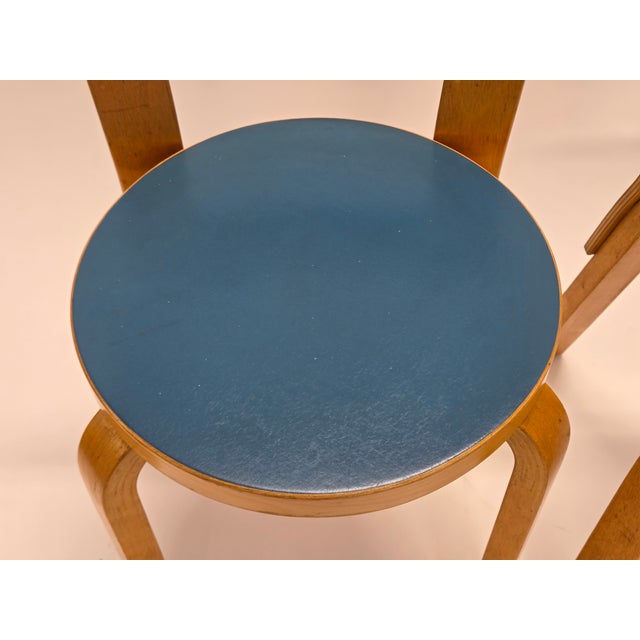 Dl82 Folding Table and 65 Chairs by Alvar Aalto for Artek 1960s, Set of 7 For Sale - Image 13 of 18