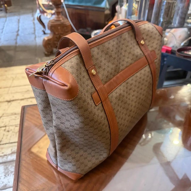 Animal Skin A 2000s Vintage Gucci Micro Gg Monogram Beige and Brown Coated Canvas Hand-Bag 7 For Sale - Image 7 of 18