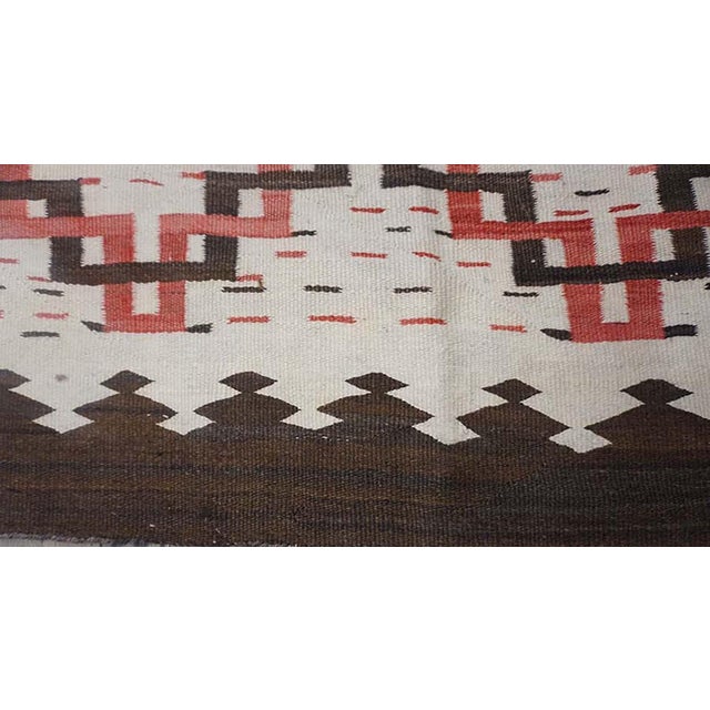 1930s Beige Medallion Antique American Navajo Rug 5' X 6'10" Flatweave Wool Carpet For Sale - Image 12 of 13