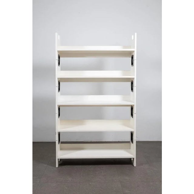 Dimensions referring to the single form.