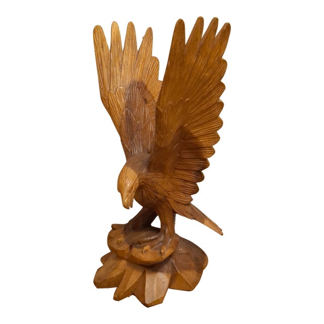 Hand-Carved Single-Piece Figure of an Eagle on Wood Plinth, Circa 1950s For Sale