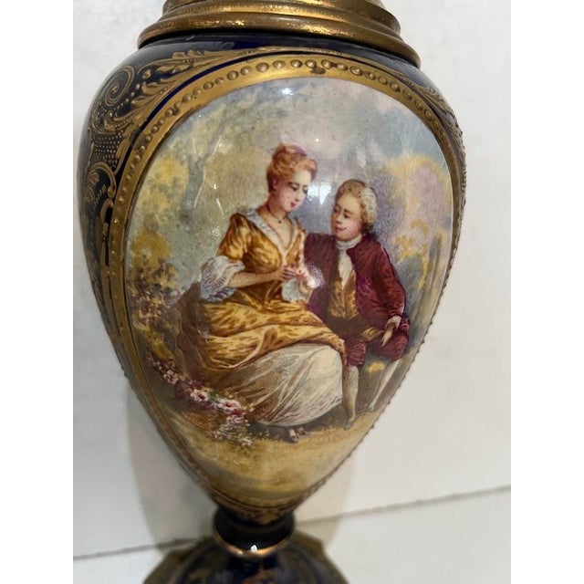 Louis XVI Style Fine Earthenware Vases, Set of 2, in Good conditions. Designed before 1890