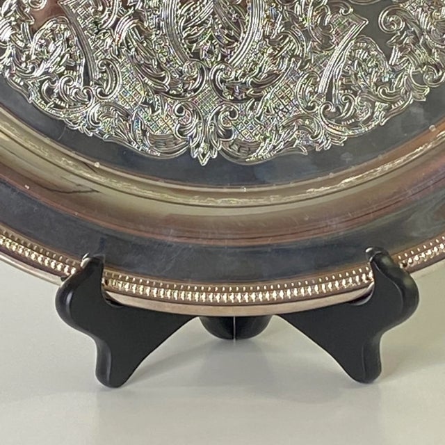 Baroque Vintage Oneida Silverplate Round Serving Tray With Handles For Sale - Image 3 of 13